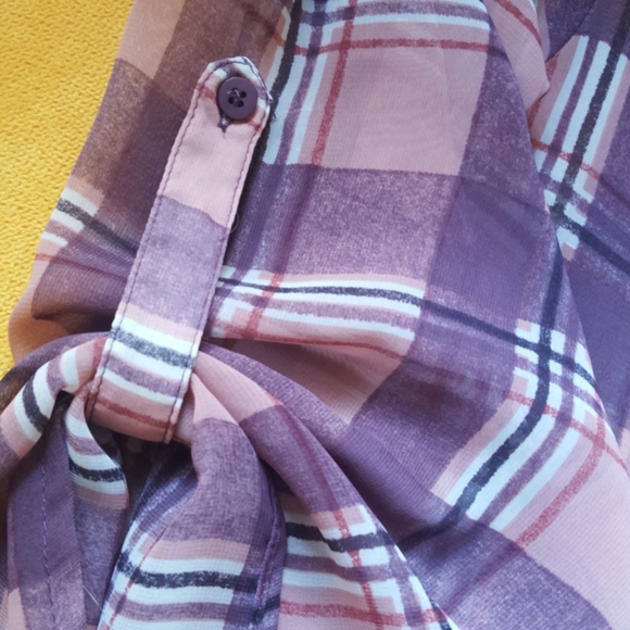 Plaid Bar III small button up blouse - Picture 2 of 4